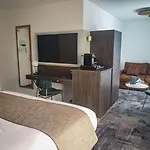艺术家普莱斯贝斯特韦斯特酒店 酒店 图尔
