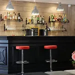 ベスト ウェスタン プラス ラーティスト 4* トゥール