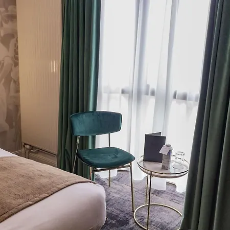 Hotel Western L'artist 4*