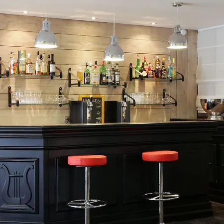 Western L'artist Hotel Tours