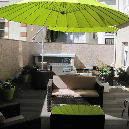 Western L'artist Tours