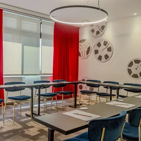 Western L'artist 4* Tours