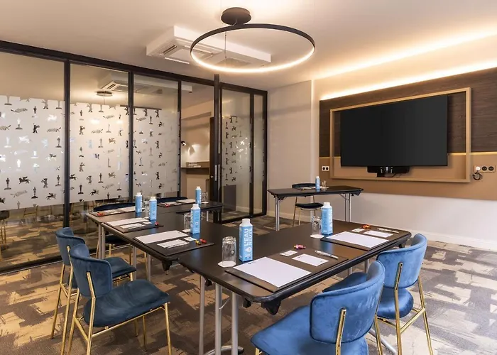 Western L'artist Hotel Tours