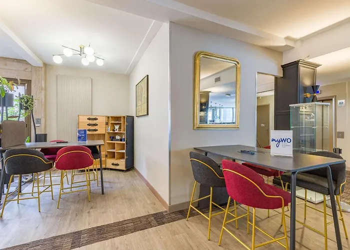 艺术家普莱斯贝斯特韦斯特酒店 4*