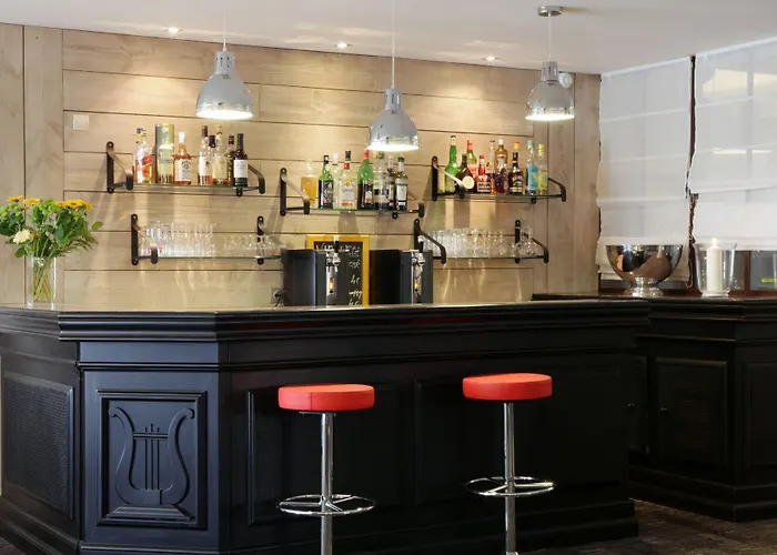 Western L'artist Hotel Tours