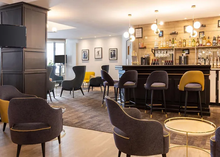 Western L'artist Hotel