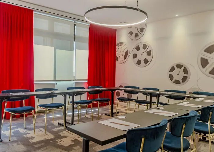 Western L'artist 4* Tours